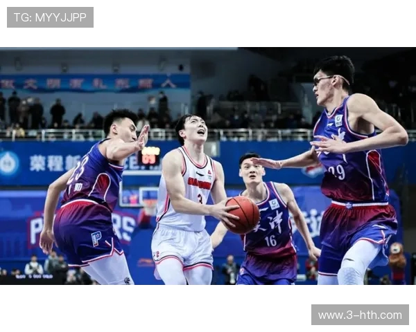 川篮对决广东男篮争夺CBA季后赛席位的关键战役即将上演 川篮对决广东男篮争夺CBA季后赛席位的关键战役即将上演